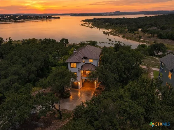 1065 Hillcrest Frst, Canyon Lake, TX 78133