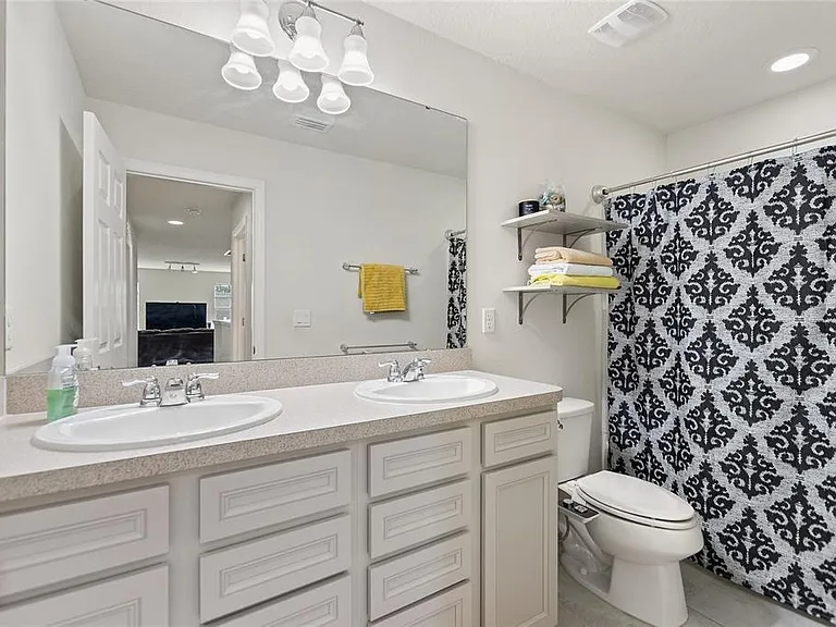 17244 Goldcrest Loop — Photo 36
