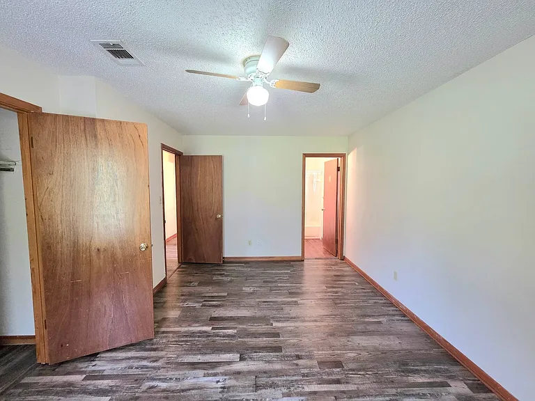 733 Neal Rd — Photo 7