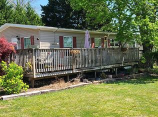 118 Jared Blake Rd, Flat Rock, NC 28731