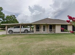 558 Center St, Matagorda, TX 77457