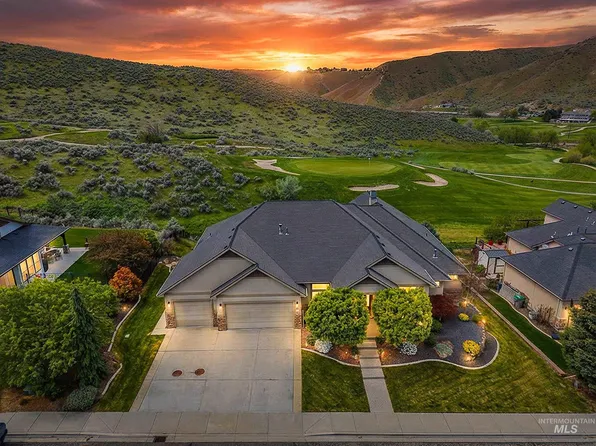 4681 N Villa Ridge Way, Boise, ID 83703