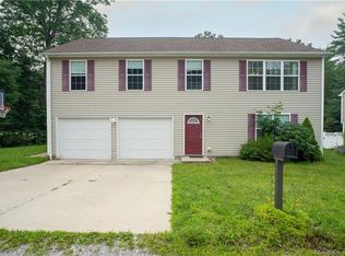 5 Arbor Ridge Rd, Torrington, CT 06790