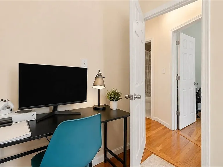 28 Phillips St #3 — Photo 9