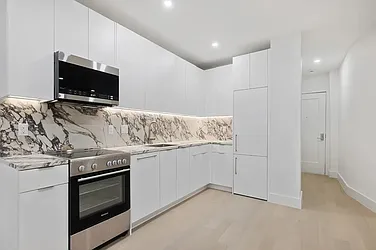 300 West 21st Street, #62