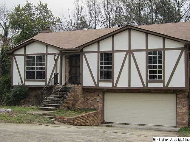 1st image of 1813 Lyle Dr