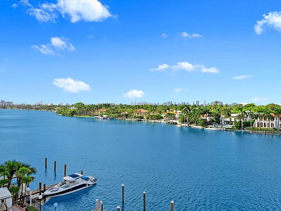 5th image of 5660 E Collins Ave #5E