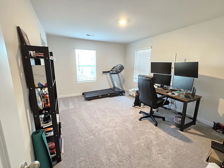 Bedroom 3/Office - 2nd floor