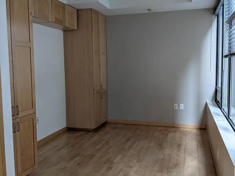 2716 Elliott Ave #306 — Photo 12