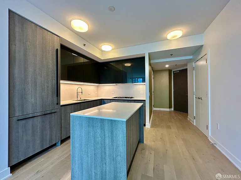 201 Folsom St #15D — Photo 6