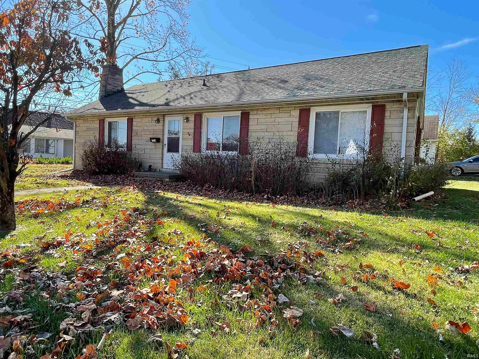 3 bed, 1.5 bath, 2304 sqft, $1,980 — Photo 1