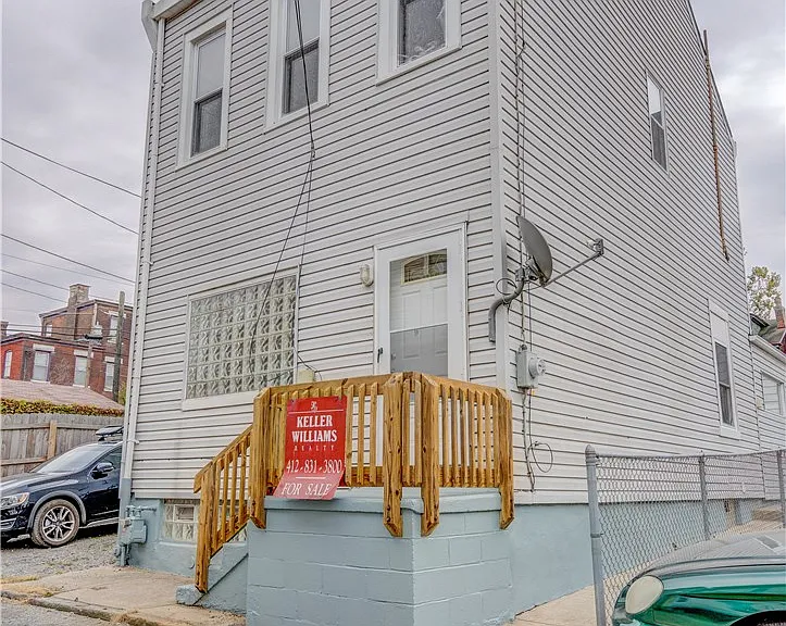 5264 Dresden Way — Photo 3