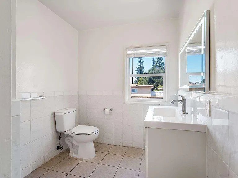 1305 Walnut St #1305 — Photo 26