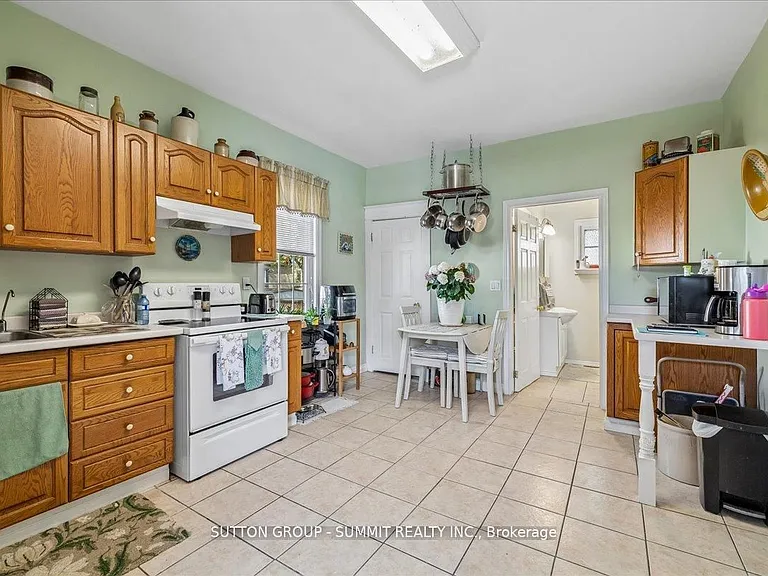 155 1/2 Lake St #MAIN — Photo 22