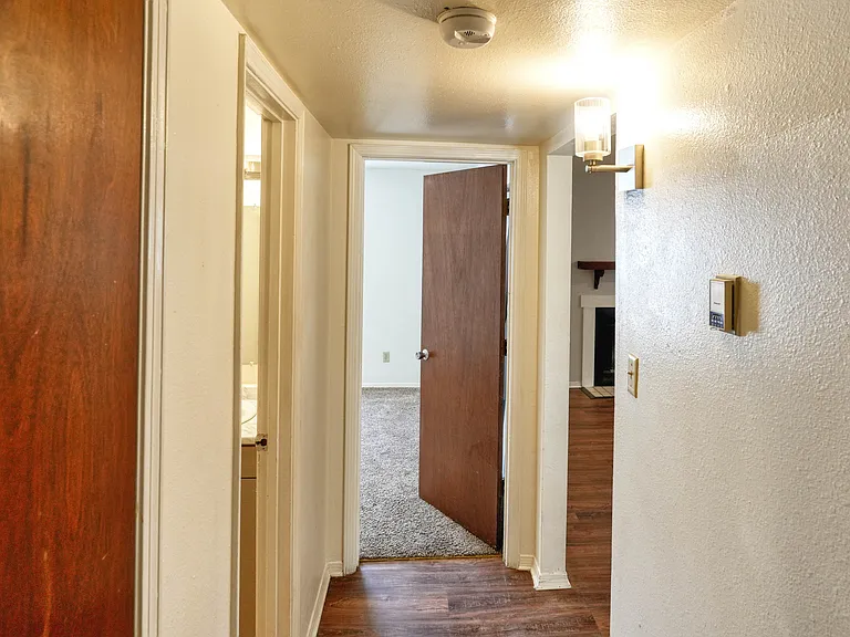 Branson Apartments — Photo 24