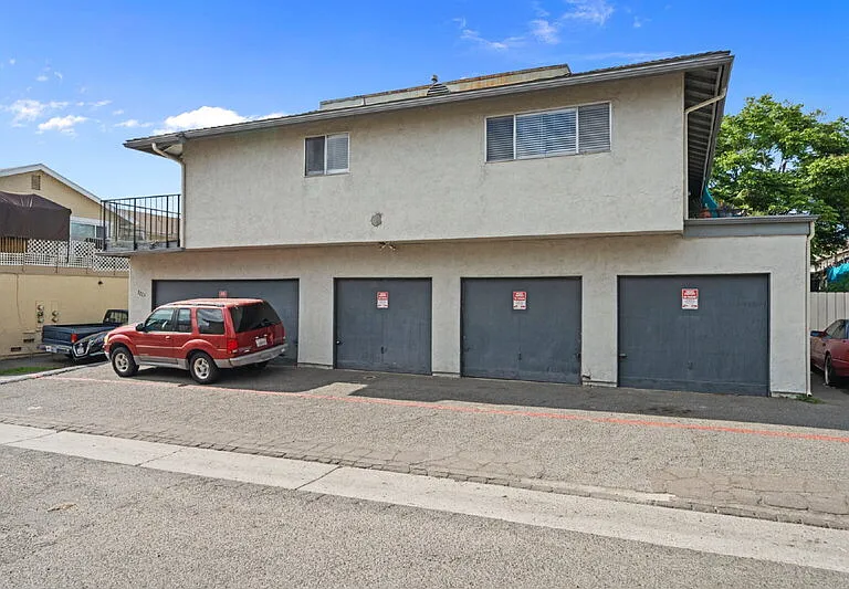 1223 Monique Ct #D — Photo 22