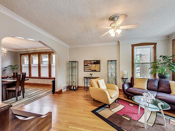 4th image of 4633 N Karlov Ave