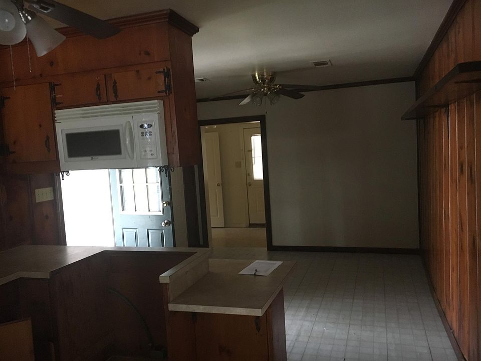 2nd image of 961 Myrtle St