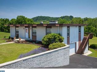 1600 Commonwealth Blvd, Reading, PA 19607