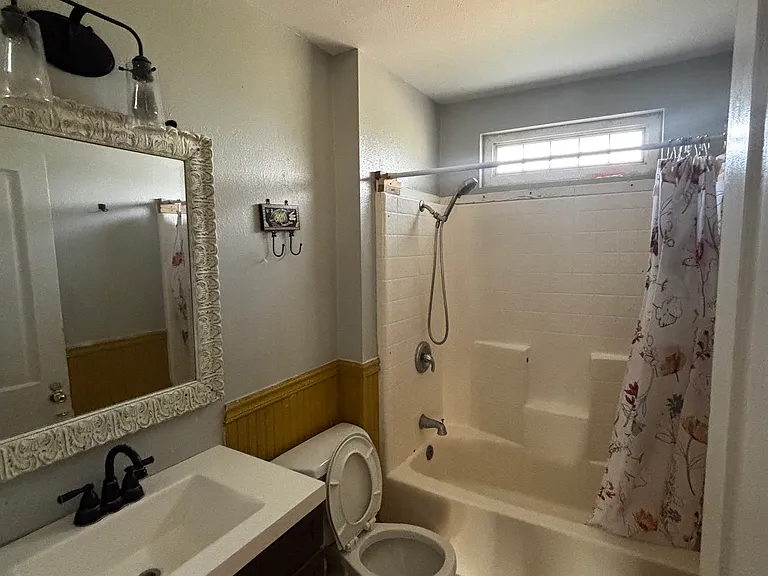 309 E Avenue L #B — Photo 6