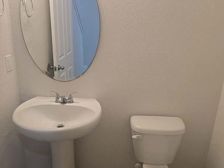 1971 Amberly Dr — Photo 5