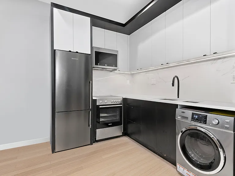 157 Stuyvesant Ave #2B — Photo 3
