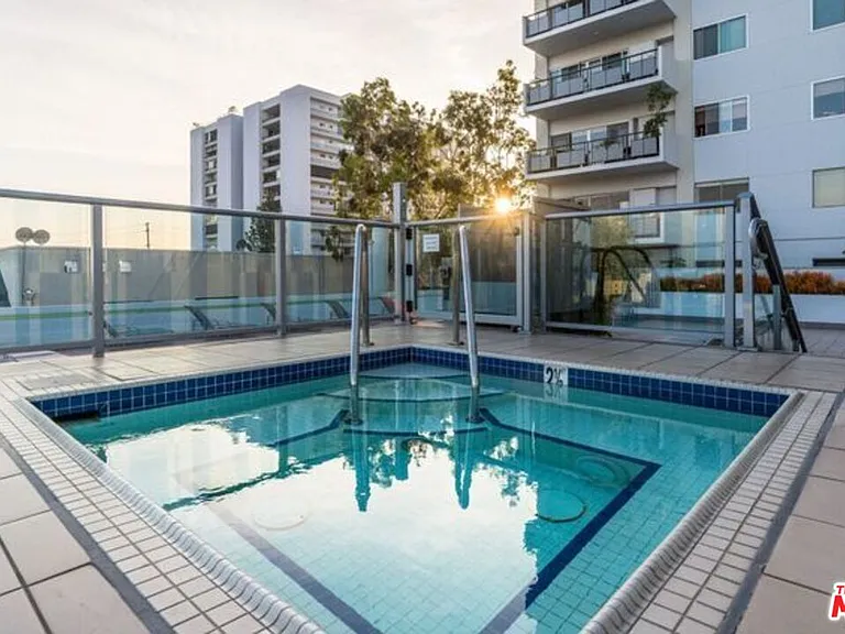 1155 N La Cienega Blvd #306 — Photo 34