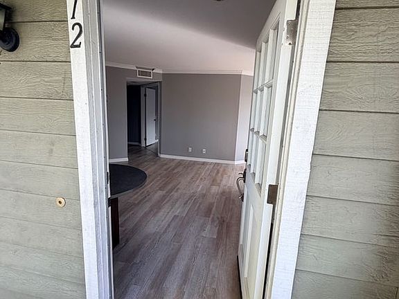 4th image of 12 Cambria Ln