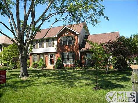 1st image of 828 Countrywood Dr