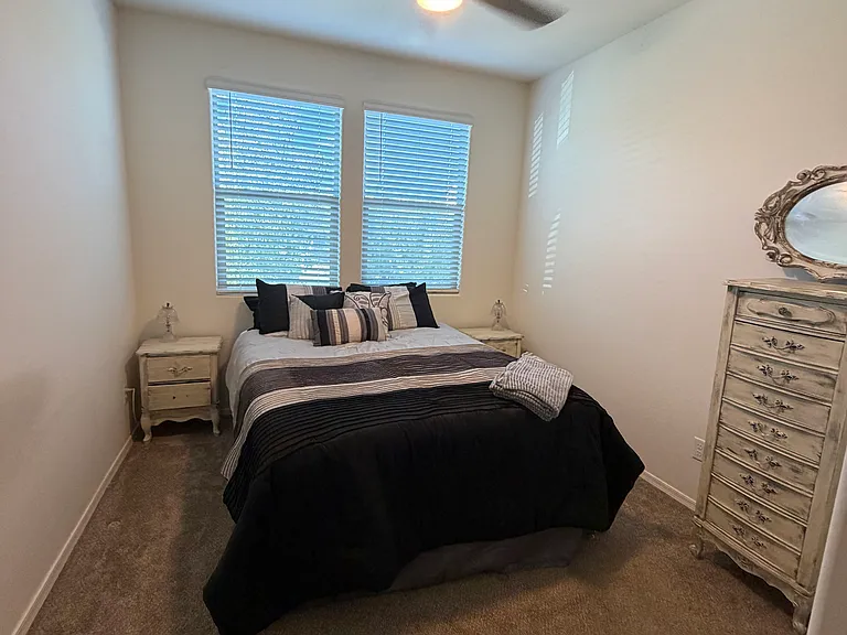 17621 W Daley Ln — Photo 10