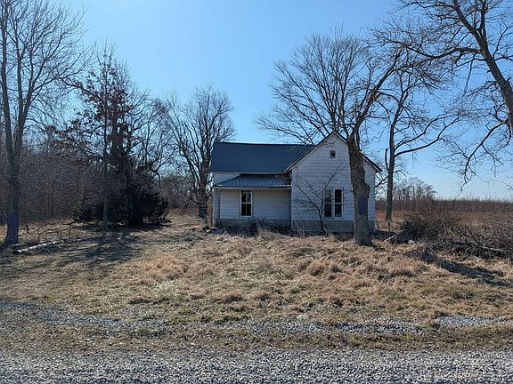 4th image of 457 County Road 1300 N