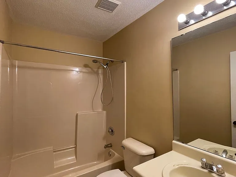 2804 Partridge Ln — Photo 12