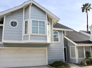 2337 Elden Ave APT D, Costa Mesa, CA 92627