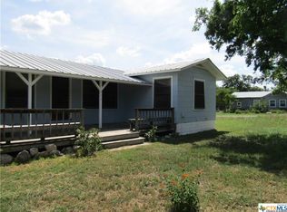713 9th St, Blanco, TX 78606