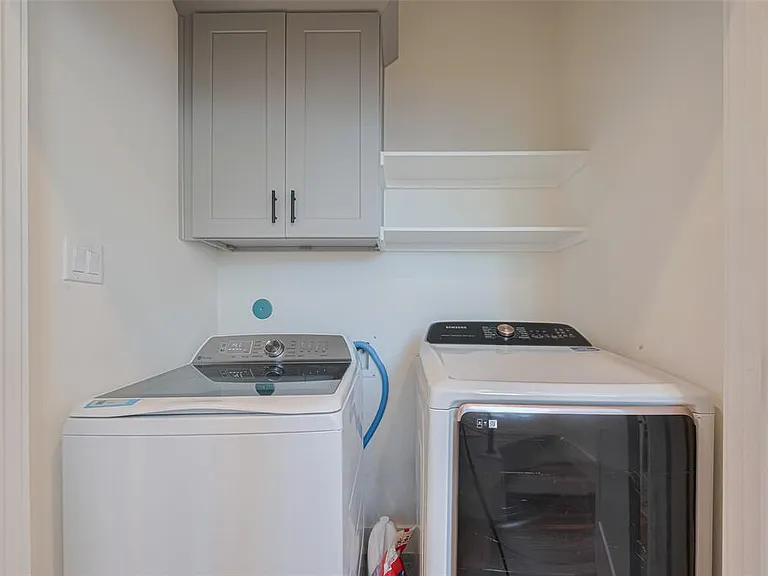 2909 Nagle St — Photo 21