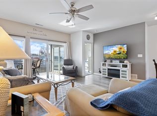 418 Regatta Bay Dr #4C, Lake Ozark, MO 65049