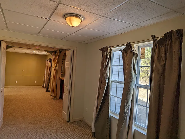 705 Dover Ct — Photo 38
