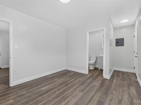 4th image of 8404 Halls Ferry Rd