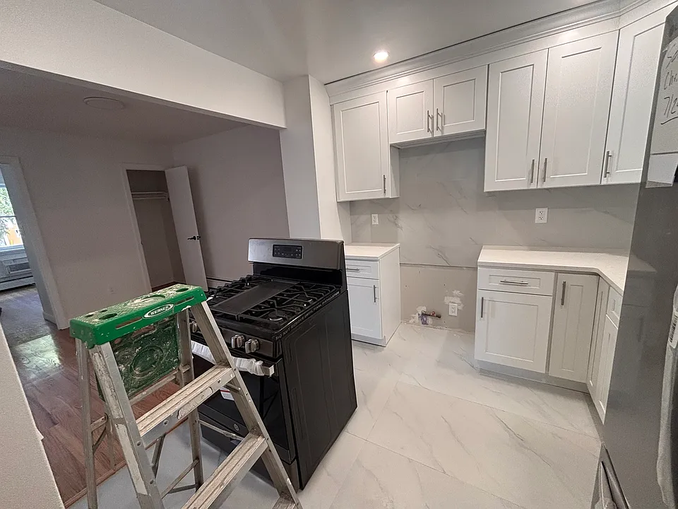 7134 Kissena Blvd #2