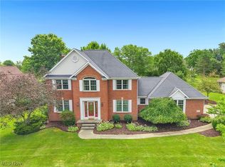 2370 Greenview Dr, Uniontown, OH 44685