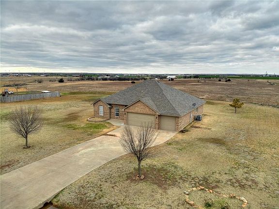3rd image of 6167 Callahan Way NE