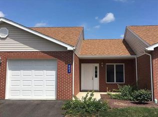 801 Everview Ln, Derry, PA 15627