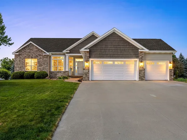 2330 Timber Creek Dr, Marion, IA 52302