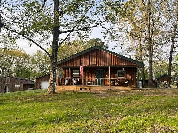 4016 Retro Hughes Rd, Graysville, TN 37338