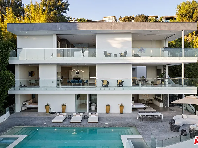 7080 W Mulholland Dr — Photo 35