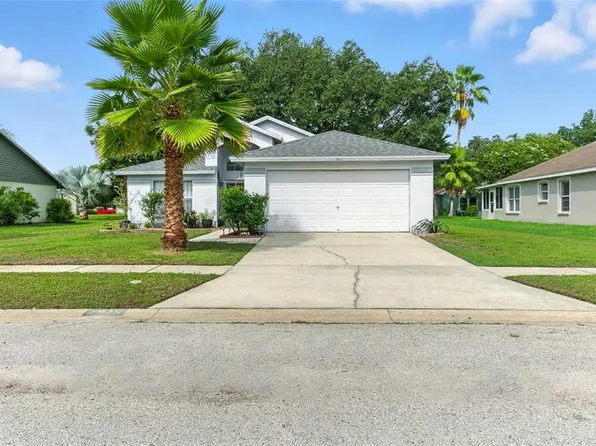 1915 Tupelo Ln, Zephyrhills, FL 33543