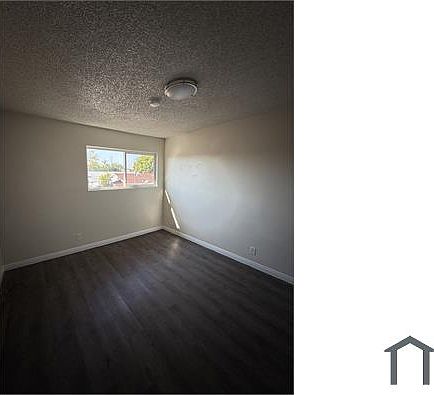 4th image of 536 W Century Blvd #2