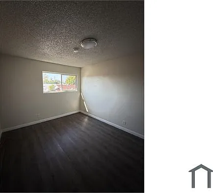 536 W Century Blvd #2 — Photo 4
