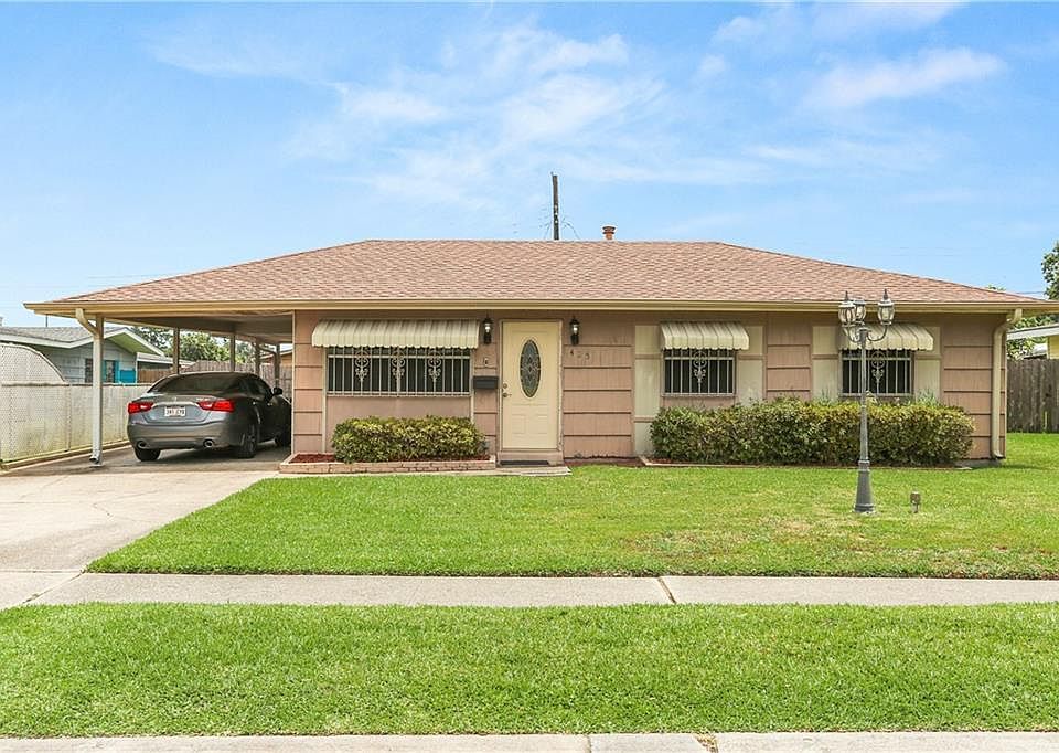 1st image of 425 W Butterfly Cir