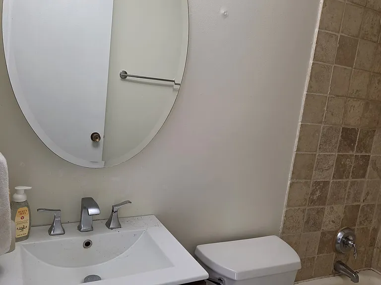 444 W Fullerton Pkwy — Photo 16